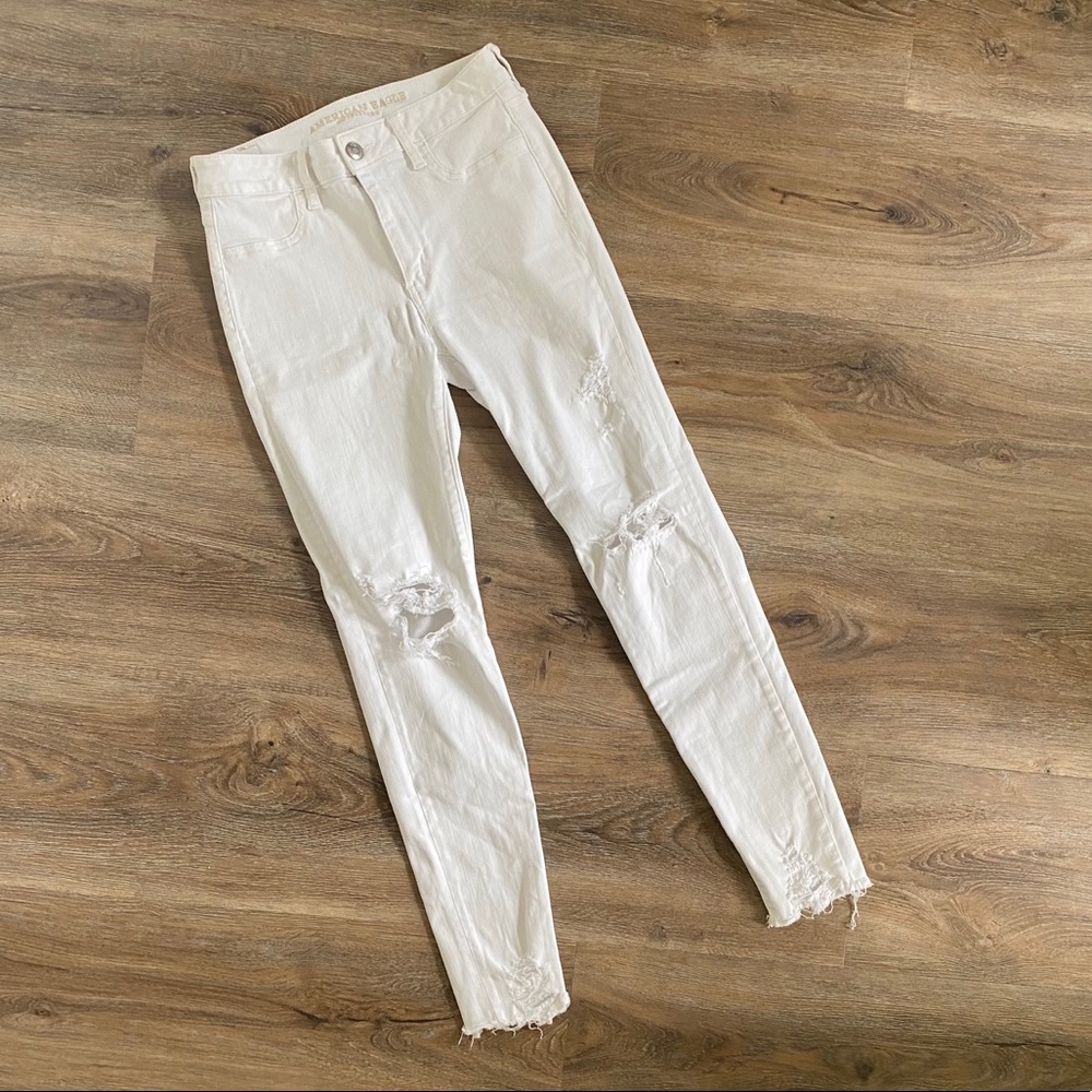 White AE Distressed Jegging